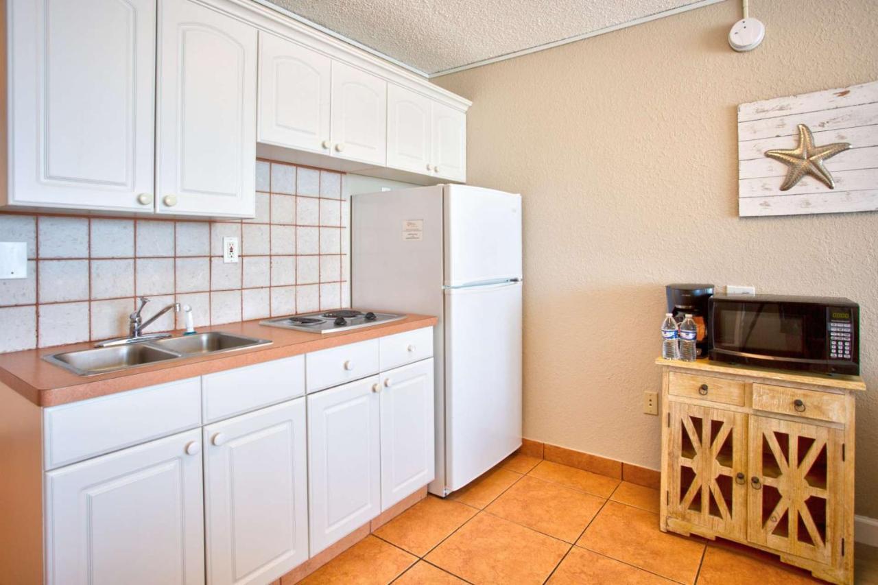 513 - Island Inn St. Pete Beach Extérieur photo